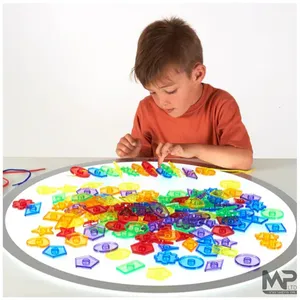 השחלת כפתורים שקוף - חור גדול.