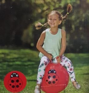 כדור קפיצה קרניים