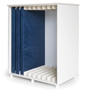 ארון מזרנים פתוח